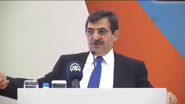 Bakan Güllüce'nin Katıldığı Programda Yaşanan Elektrik Kesintisi