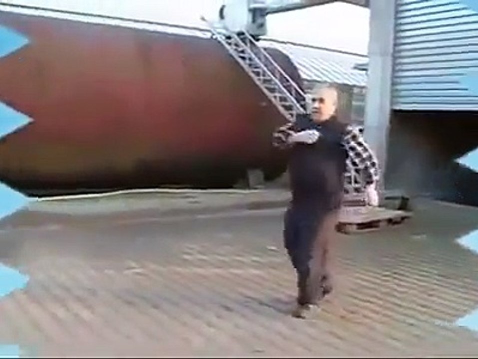 Apaçi Hasan baba uçuyor