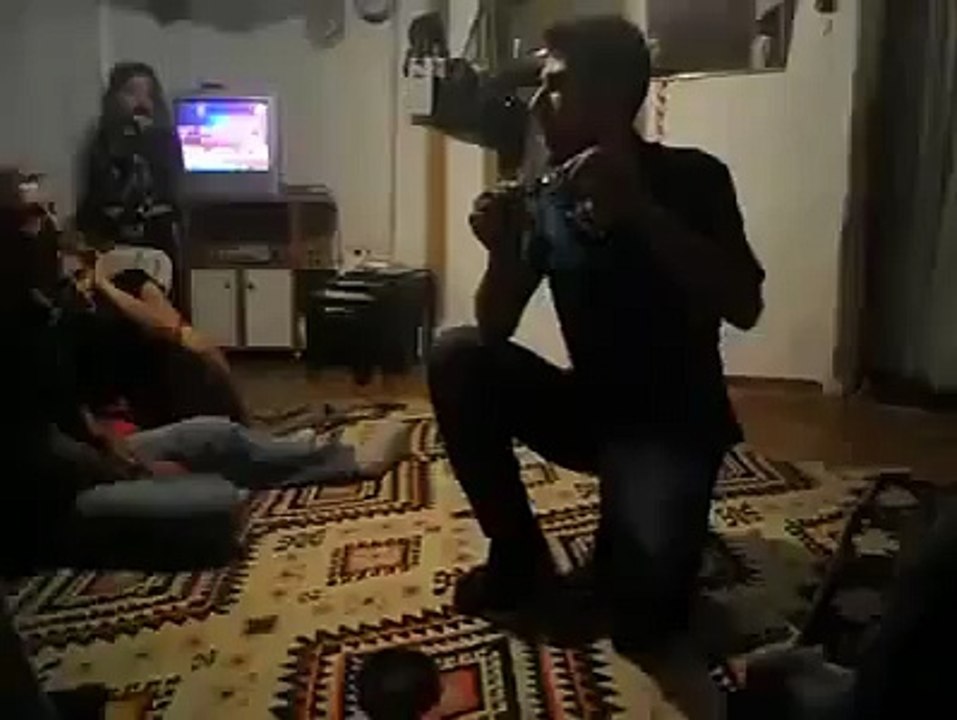 Evin İçine Torpil Atan Adam