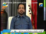 Aamir Liaquat Teasing Cricketer Zaheer Abbas With An Incident When A Girl Fan Jumped On Him In Ground