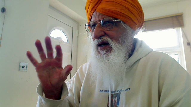 Punjabi - Christ Amar Dev Ji stresses that go by your innerman , the Christ = Satguru and you will enjoy Peace of Mind or in Mammon, the Hell.