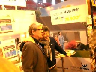 Beauvais  : Stéphane Plaza est photogénique au salon de l'habitat