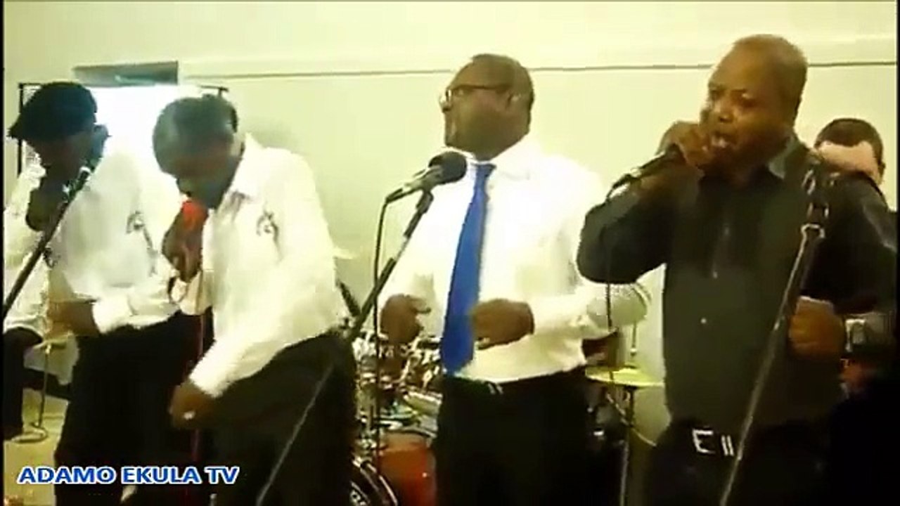 ADAMO EKULA: DOUDOU ADOULA EST VENUT SE JOINDRE A NOUS AU CONCERT AVEC VIMBA A GOGO (BRUXELLES)