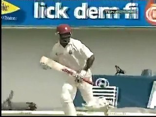 Brian Lara On Fire 6,3,6,4,4,4,4,4,4,4,4,4,6,4,4 vs Banglandesh 2004