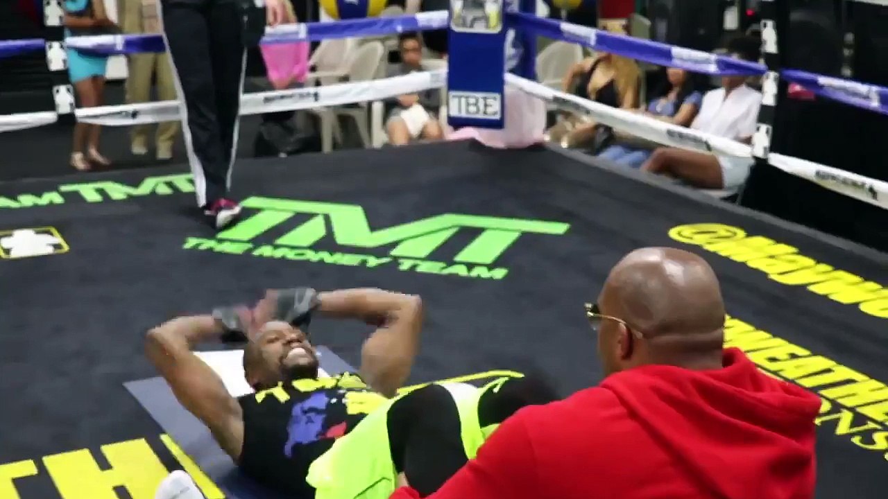 Floyd Mayweather Late night training