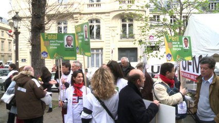 Projet de loi de santé: les médecins dans la rue