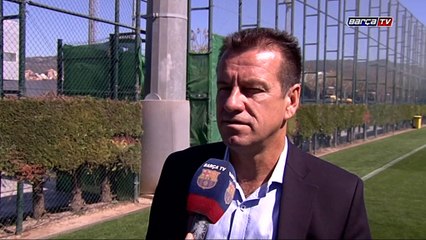 Dunga visita o treinamento do FC Barcelona