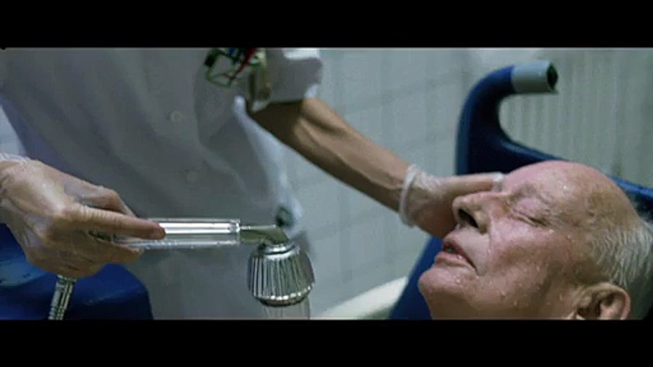 CODE BLUE - Bande-annonce