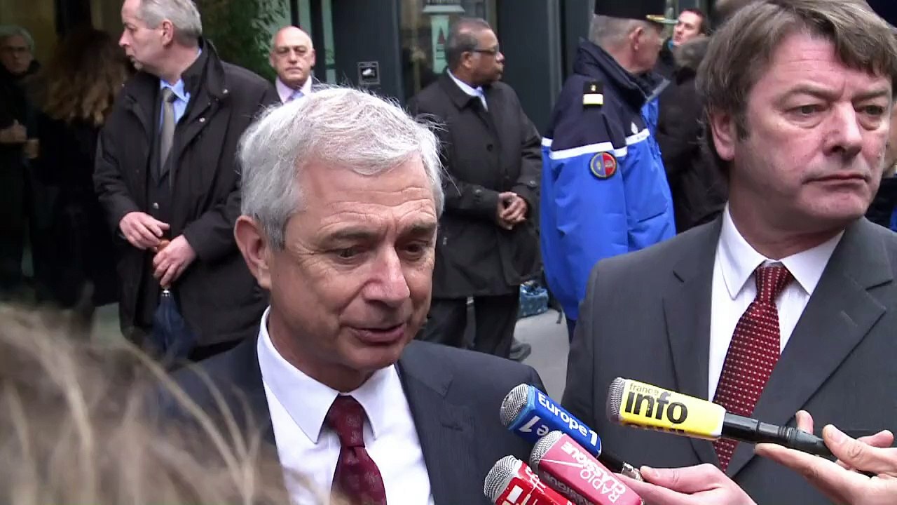 Manuel Valls devant les députés PS