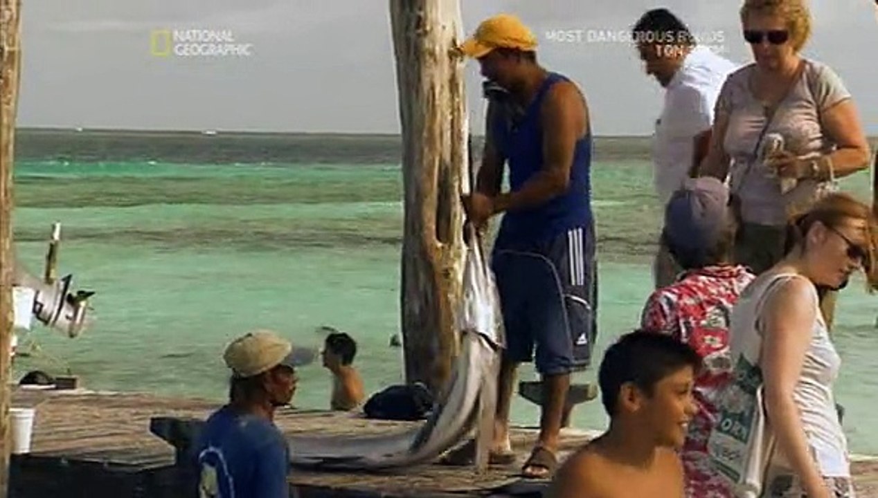 Salvage Code Red s01e02 Typhoon Showdown