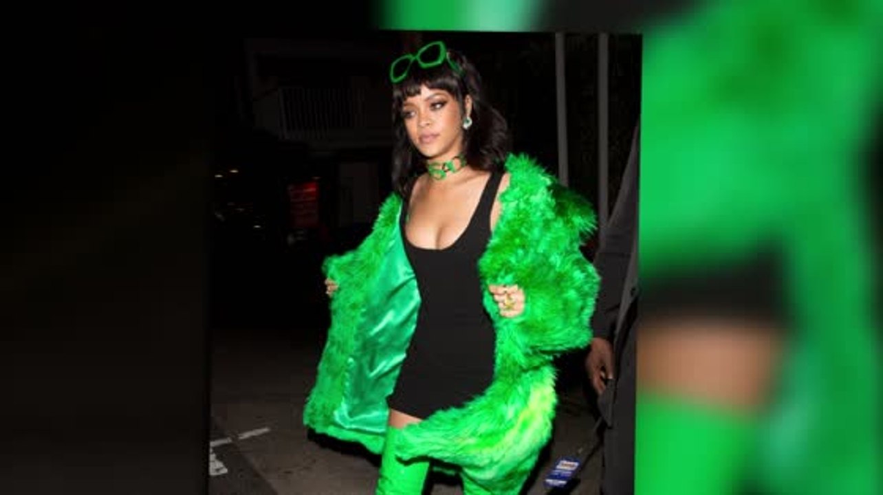 Rihanna se enfoca es su Diosa Verde interior