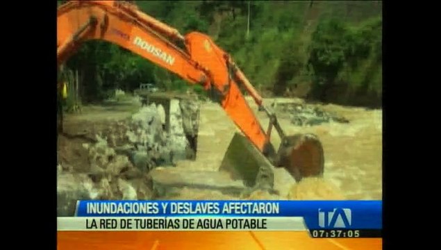 Inundaciones y deslaves afectan la red de tuberías de agua potable de El Oro