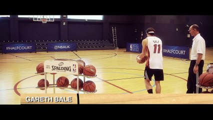 Gareth Bale enchaîne les paniers du milieu de terrain - #HalfCourt Challenge