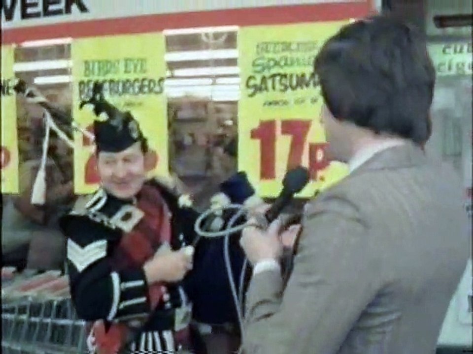 Rutland Weekend Television. Series 2 Episode 3