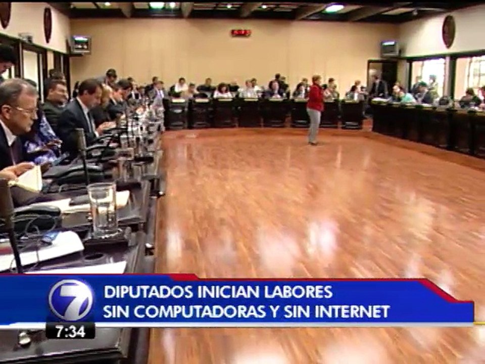 Fallos técnicos impiden labor de varios diputados en el Congreso
