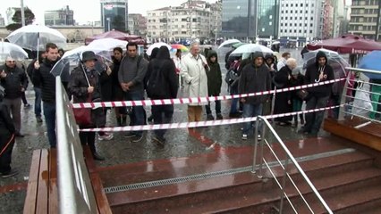 Turkey grinds to halt after massive power cut