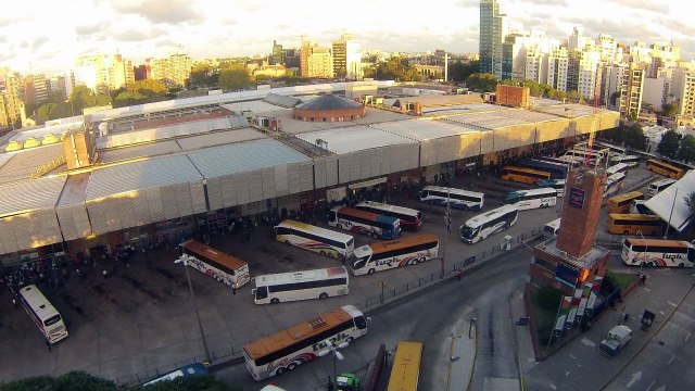 Timelapse de la terminal de Tres Cruces previo a Semana Santa