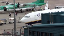 Ryanair Boeing 737-800 landing and taxi door open @Cork Airport