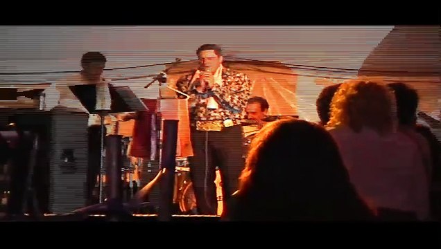 EP Express sings You ve Lost That Loving Feeling at Elvis Week 2006 (video)