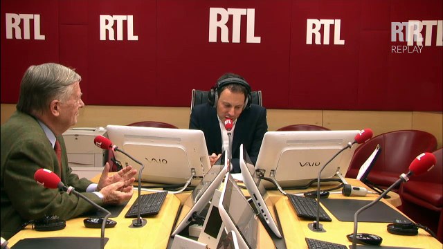 Alain Duhamel : La gauche du PS exige une inflexion de la ligne économique du gouvernement