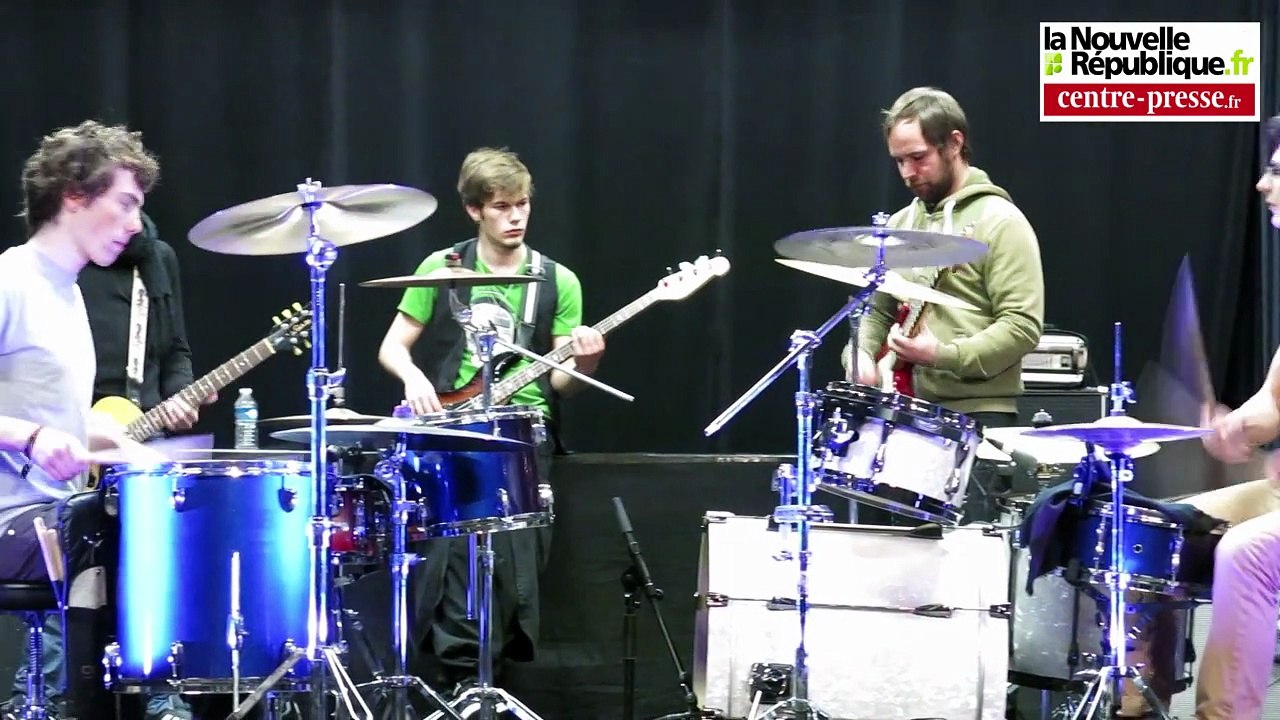 VIDEO. Poitiers : des lycéens sur scène pour "Jeunes et Modernes"