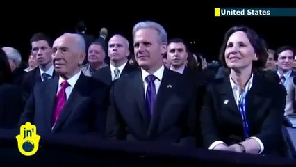 BUZZ: Obama protégé par un garde du corps extraterrestre