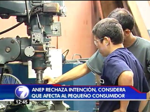Tarifas eléctricas enfrentan a sindicalistas e industriales