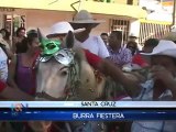 Una burra muy fiestera alegró las calles de Santa Cruz al cierre de sus fiestas