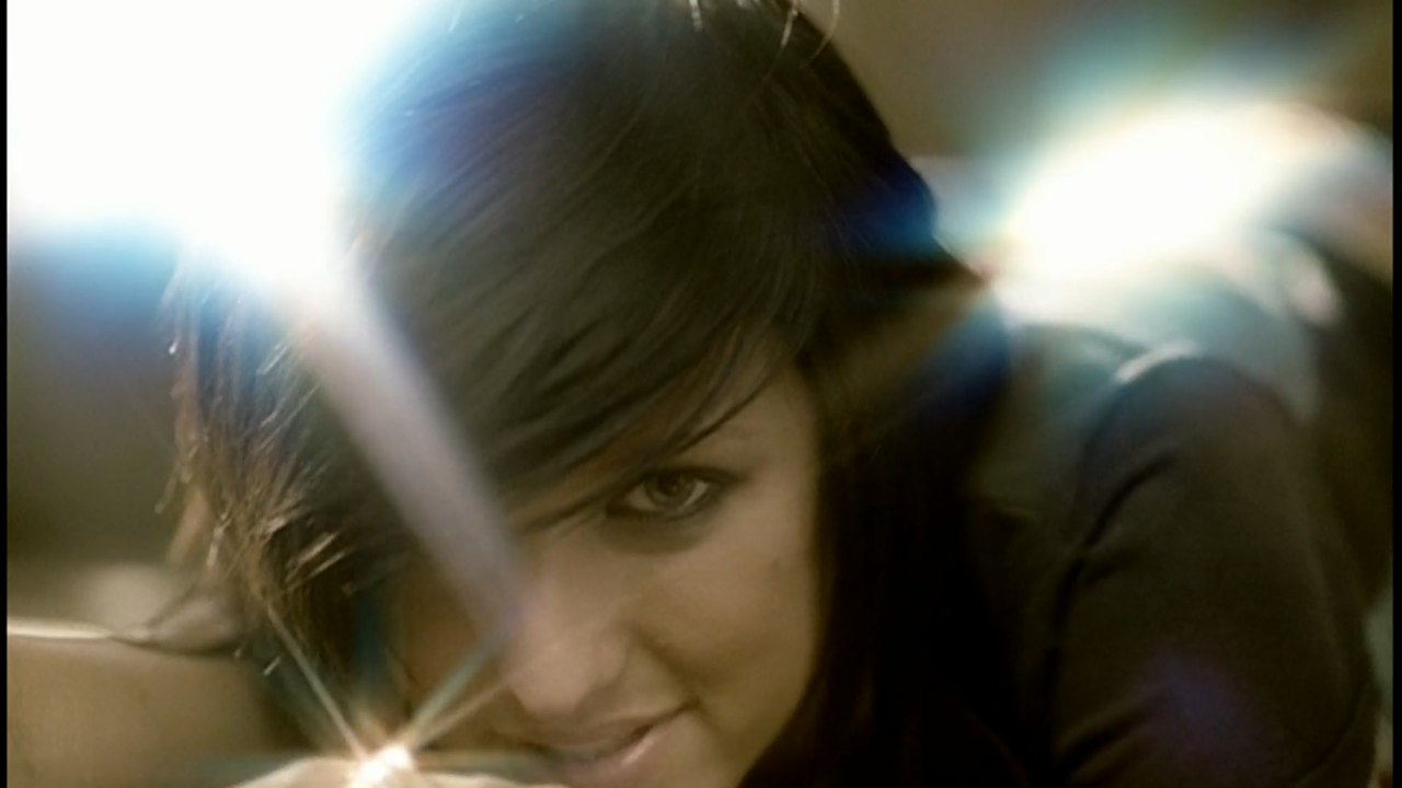 Ashlee Simpson - La La (HD)