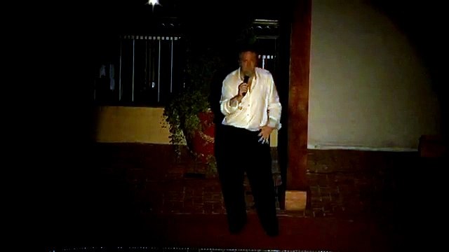 Colin Paul sings Heart Of Rome at Days Inn Pool Party Elvis Week (video)