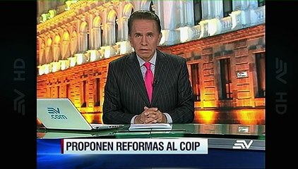 FISCAL GALO CHIRIBOGA PROPONE QUE LA MARINA SE CONVIERTA EN ORGANISMO AUXILIAR DE LA FISCALÍA