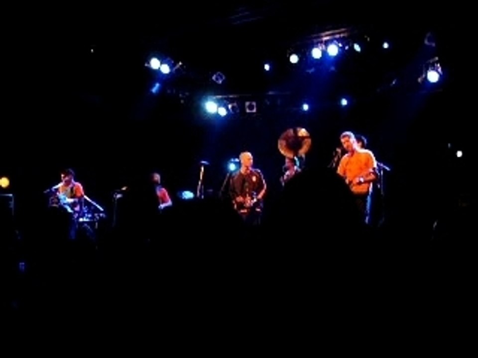 Ceux Qui Marchent Debout (live)