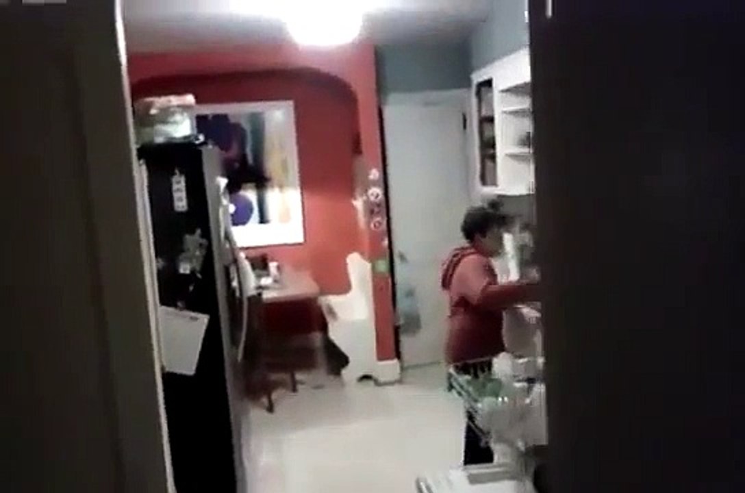 Comment motiver les enfants pour faire la vaisselle : Smooth Criminal à fond!