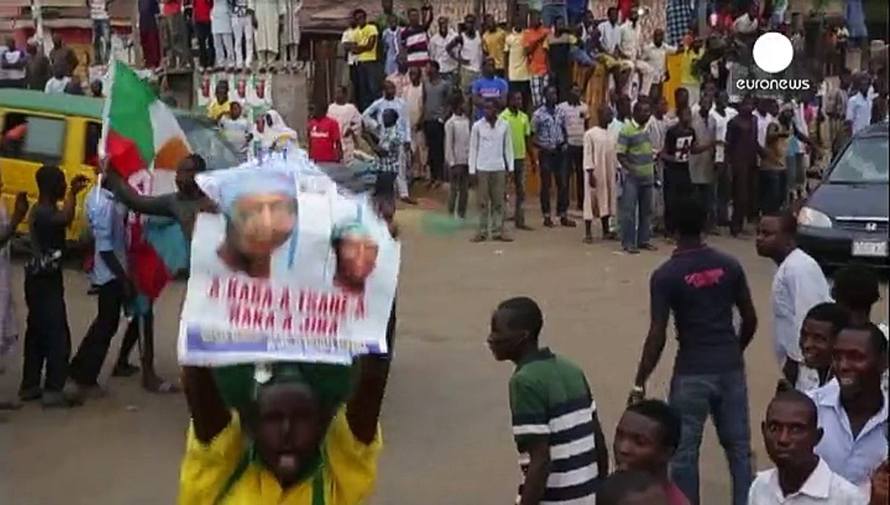Erstmals demokratischer Machtwechsel in Nigeria