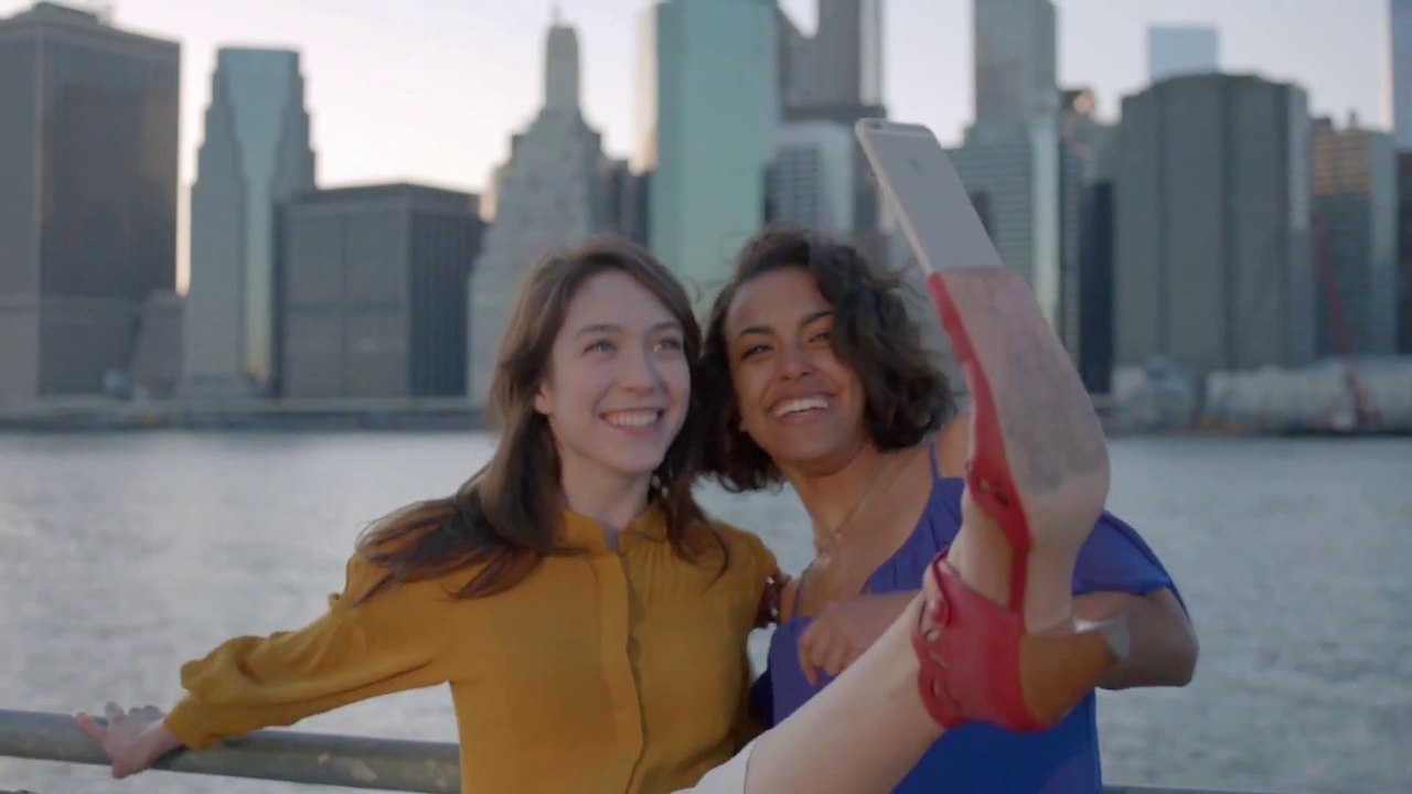 Invention pour faire des Selfies parfait : la chaussure selfie - Selfie Shoes