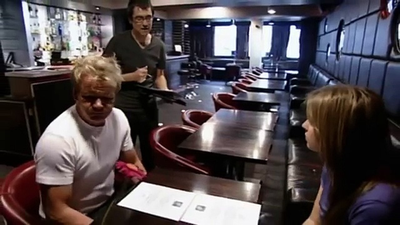 Waiter Training with Gordon Ramsay - Kitchen Nightmares - video Dailymotion