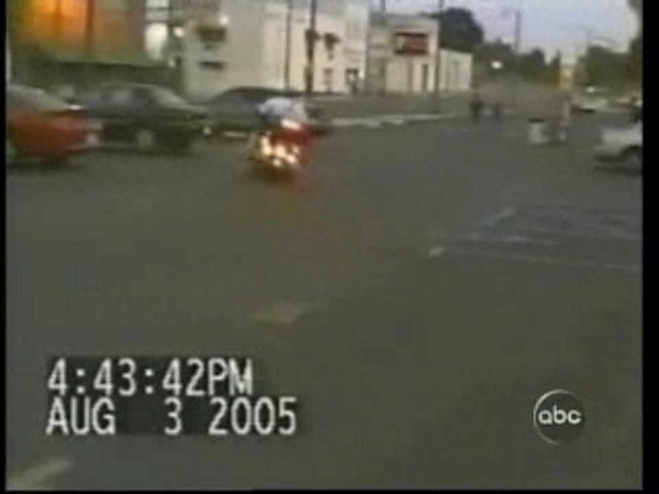 Regis essaie sa moto