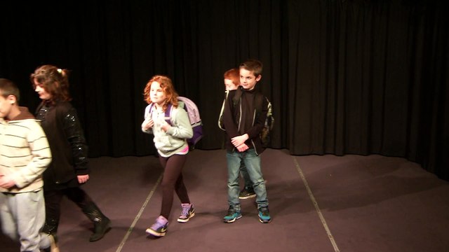 Camion des mots - Classe de CE2 École Notre Dame des Fleurs de la Loupe (28)