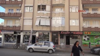 Mersin Şehit Savcı Kiraz, Terzilik Yaparak Okumuş