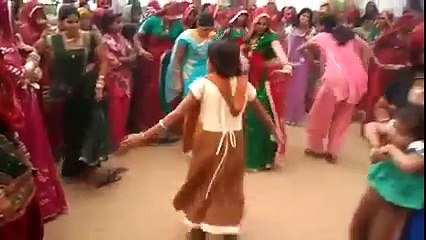DESI SHADI DANCE - HOT GIRL SHAMEFUL DANCE -FULL HD