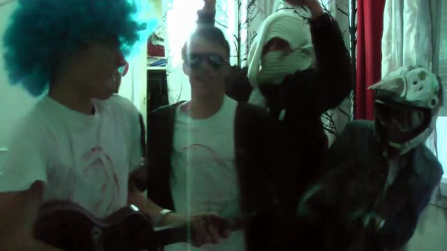 20.000 Abonnés Merci mes p tits chéris ! (Ca c est d la rime)