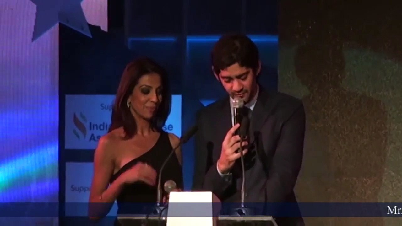 Kashiff Khan Receives an Award For "The Business Leadership Of The Year" at FIA 2013