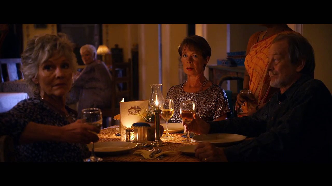 Indian Palace Suite royale - Extrait "Le dîner" [VF|HD] (Judi Dench, Maggie Smith, Richard Gere et Bill Nighy)