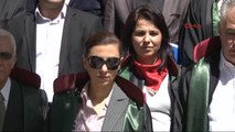 Adana Adliyesi'nde, Savcı Kiraz'ın Şehit Edilmesi Protesto Edildi