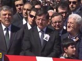 Şehit savcının cenaze töreninde Türkiye'yi ağlatan an!