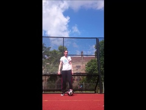 Freestyle football - Alison BLANCHARD - freestyleworldfootball.com