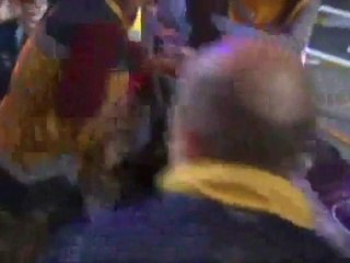 Siyasi partilere ve medyaya sitem etti