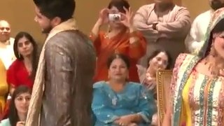 Pakistani Wedding Groom & bride best dance .flv - YouTube