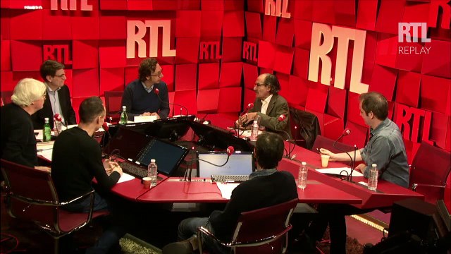 Stéphane Bern reçoit Gérard Hernandez dans A La Bonne Heure partie 1 du 01 04 15