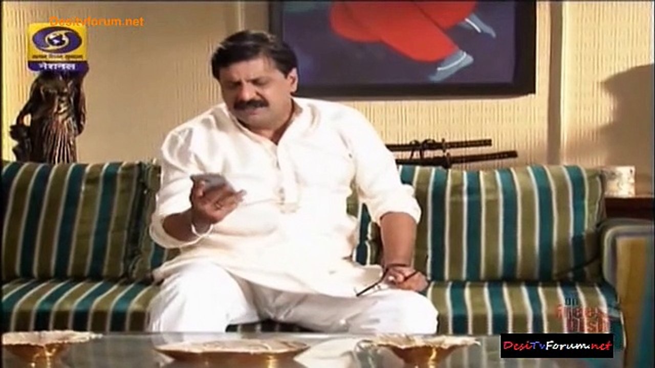 Khwabon Ke Darmiyan 1st April 2015 Video Watch Online Pt2